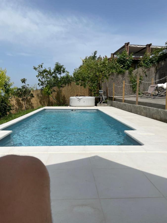 Agriturismo La Ca Veja 몬포르테달바 외부 사진