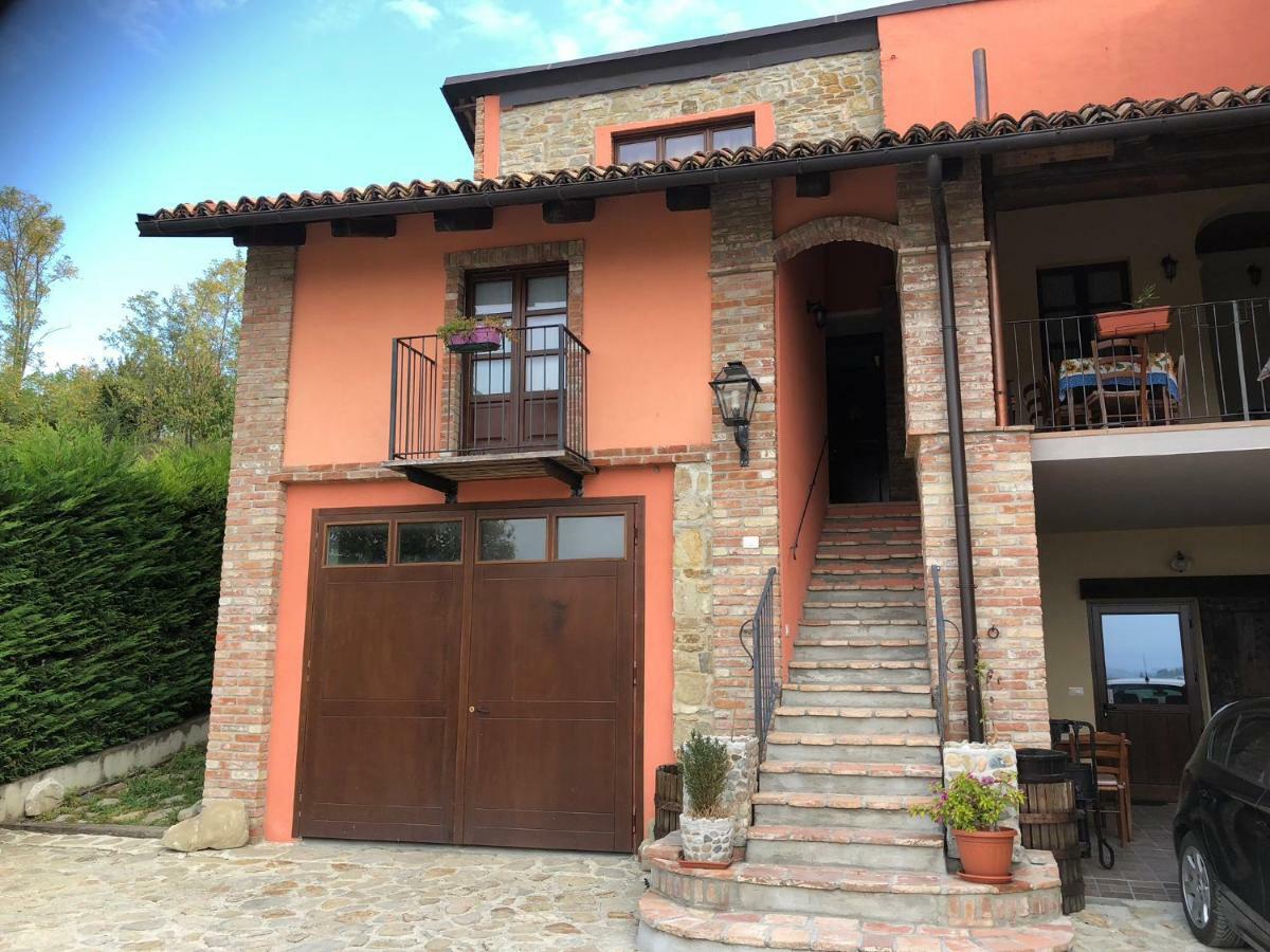 Agriturismo La Ca Veja 몬포르테달바 외부 사진